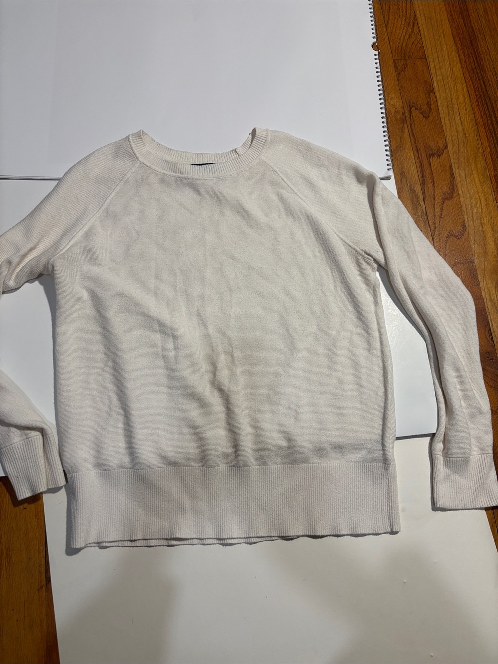Banana Republic Off-White Crewneck Sweater lightweight
